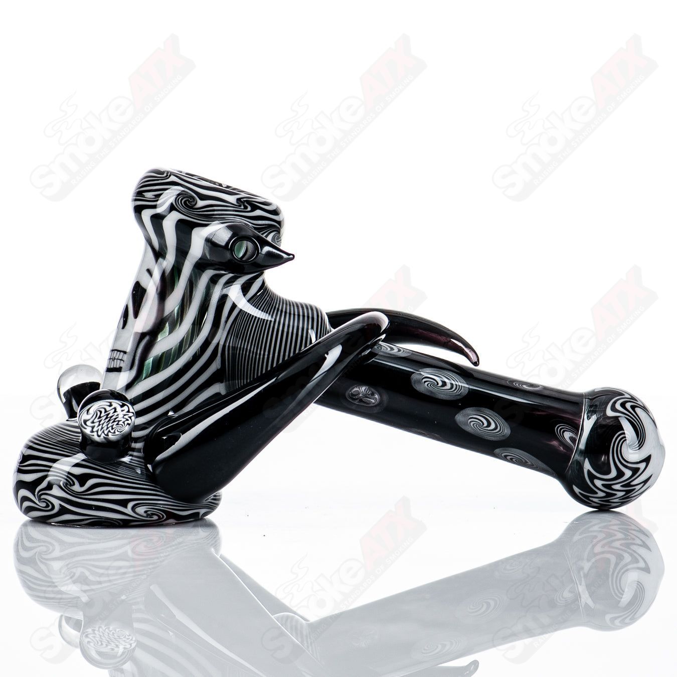 Black and White Skull Dry Hammer w Horns Moo Glass - Smoke ATX