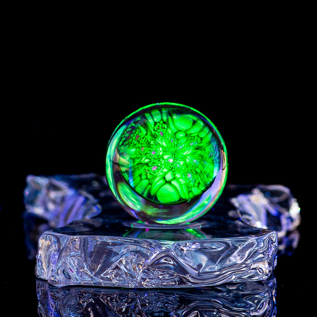 Faceted UV composite marble Indo Glass decorative glass with intricate facets and glossy finish, showcasing craftsmanship and design details.