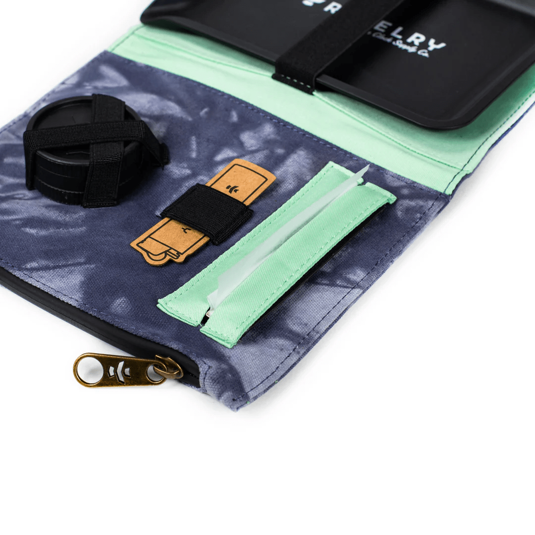 Tie Dye Blue Revelry Rolling Kit - Smoke ATX