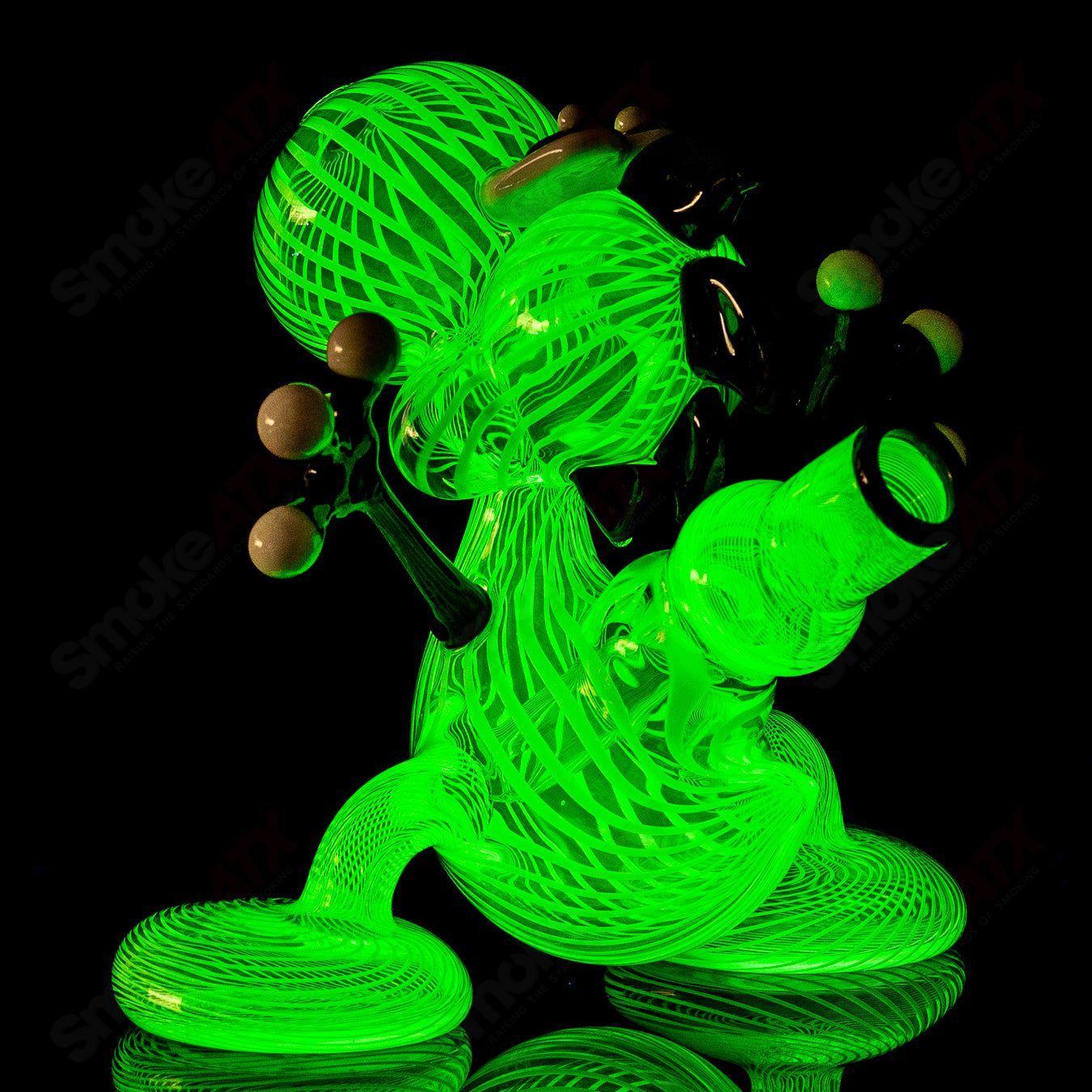 Illuminati Yoshi Lee Machine - Smoke ATX