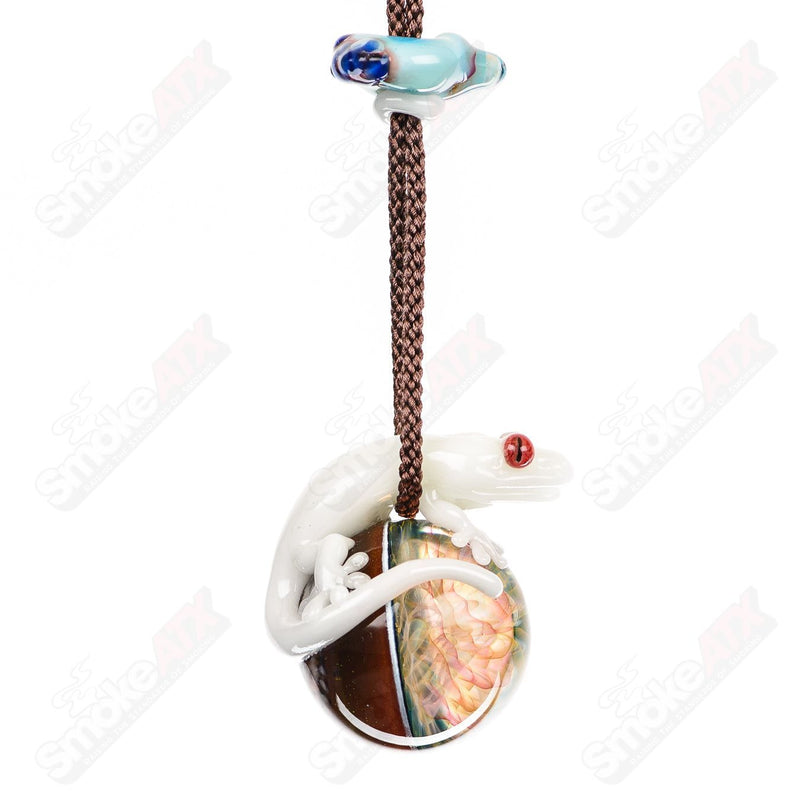 Gecko and the Flower Pendant Kengtaro Glass - Smoke ATX
